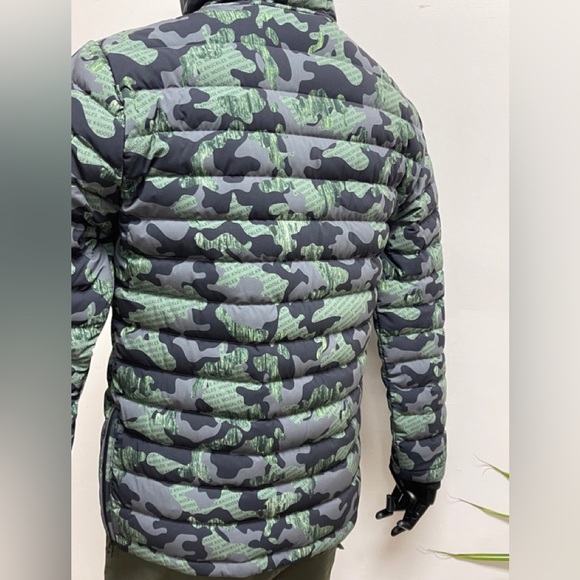 MOOSE KNUCKLES
Marsoui Green Camouflage Jacket - Picture 4 of 9